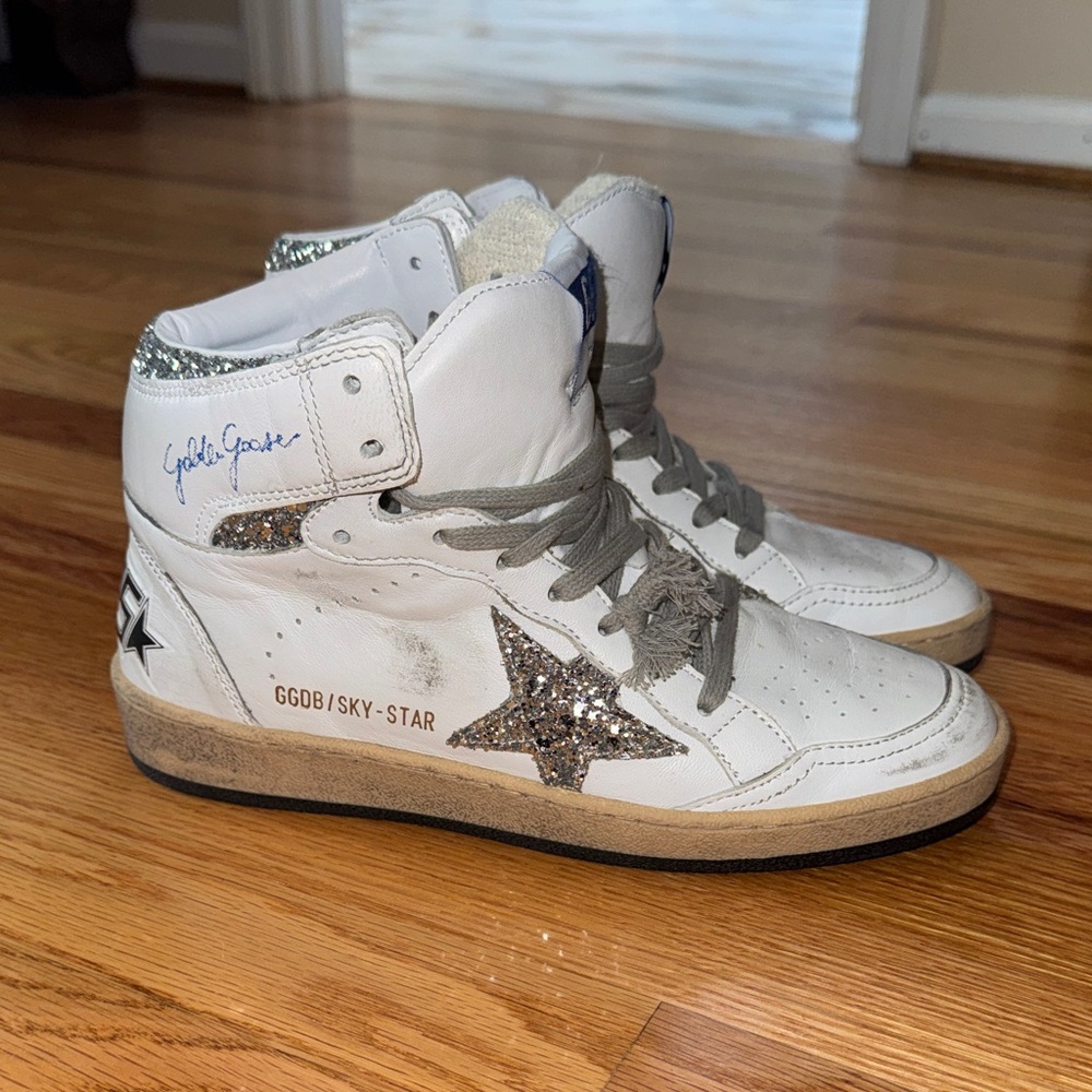 Golden Goose White Sneakers with Silver Star - Picture 4 of 10